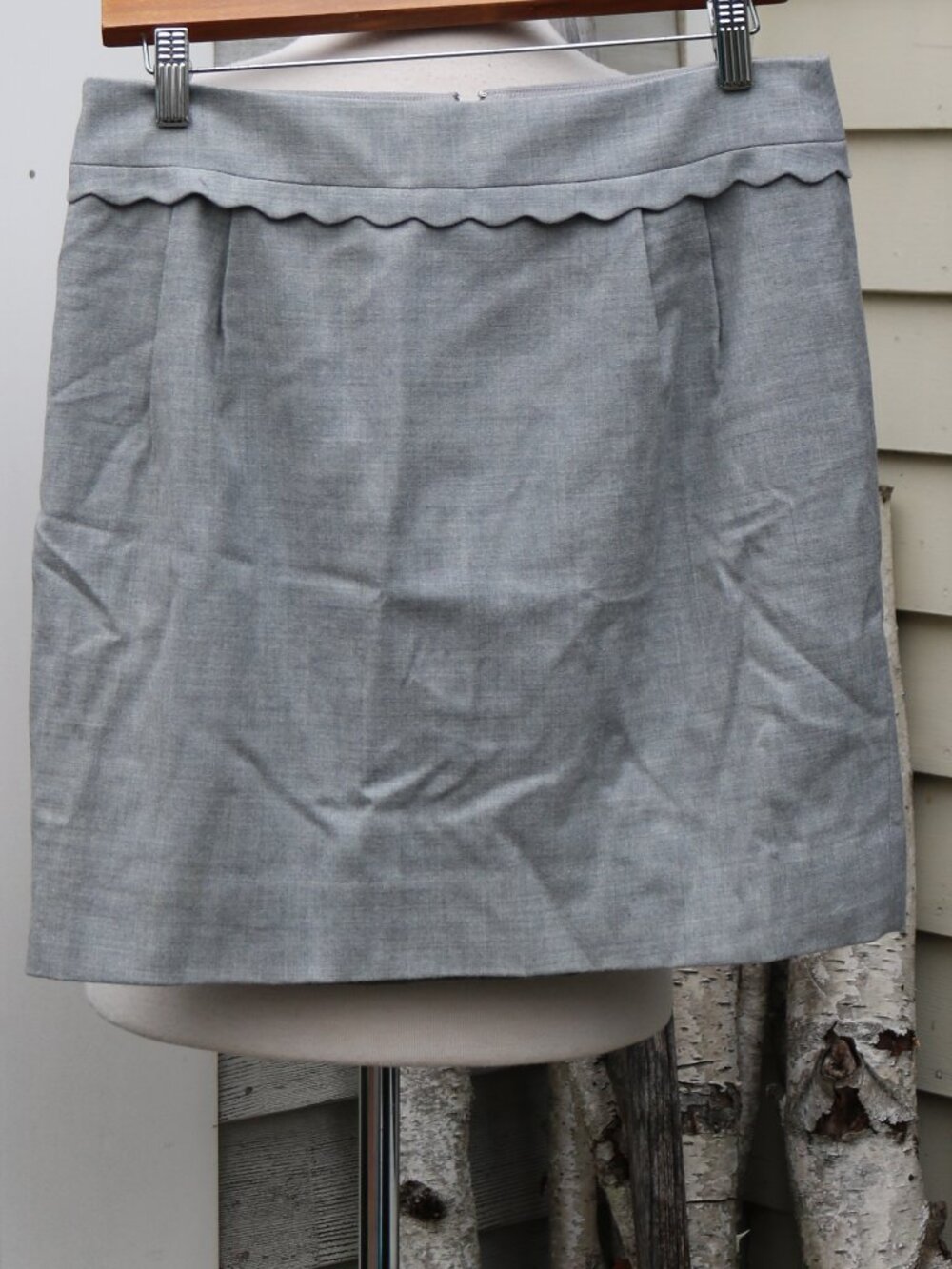 J CREW Grey Scalloped Waistband Lightweight Stretch Wool Short Skirt Sz 6
